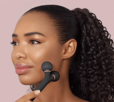 Geske SmartAppGuided 4-in-1 Sonic Facial Roller In Gray Color For Firm & Radiant Skin